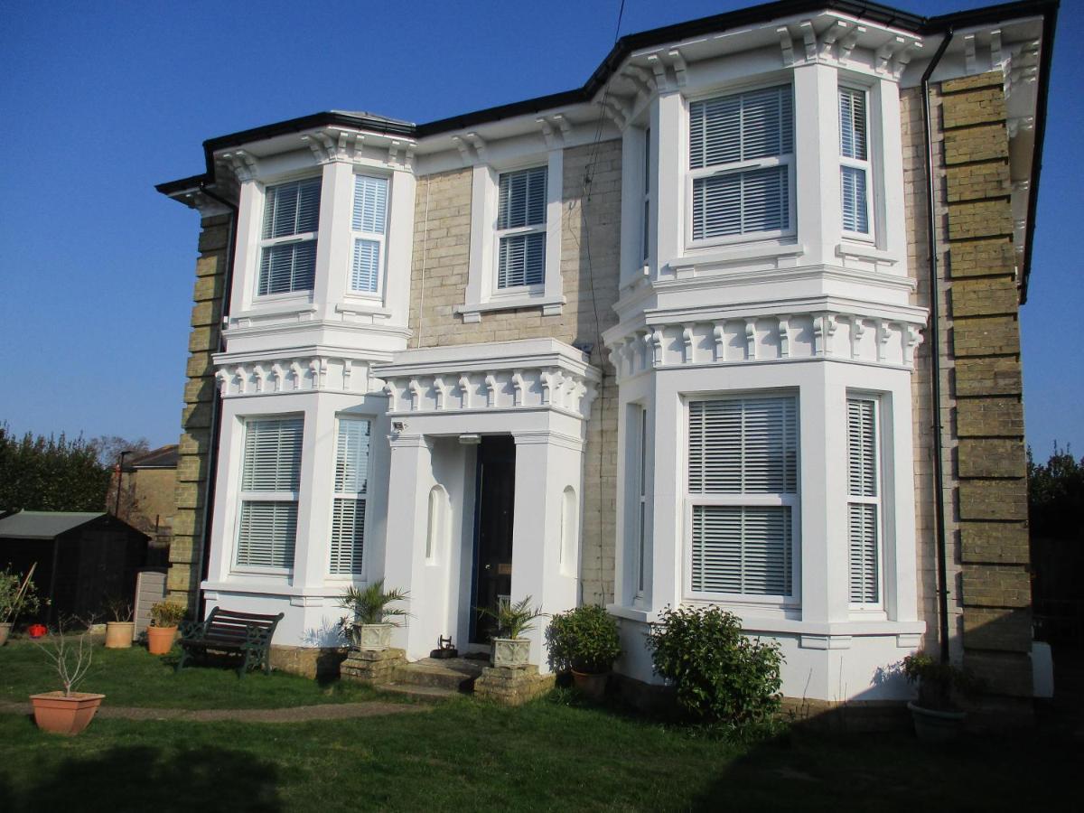 Lovely Spacious 3 Bedded First Floor Apartment Ryde  Buitenkant foto