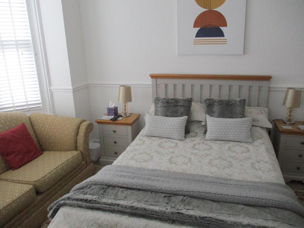 Lovely Spacious 3 Bedded First Floor Apartment Ryde  Buitenkant foto