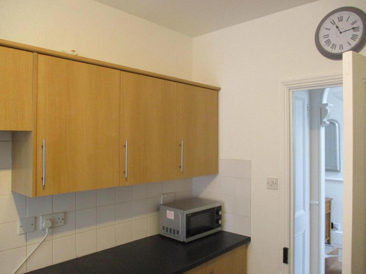 Lovely Spacious 3 Bedded First Floor Apartment Ryde  Buitenkant foto