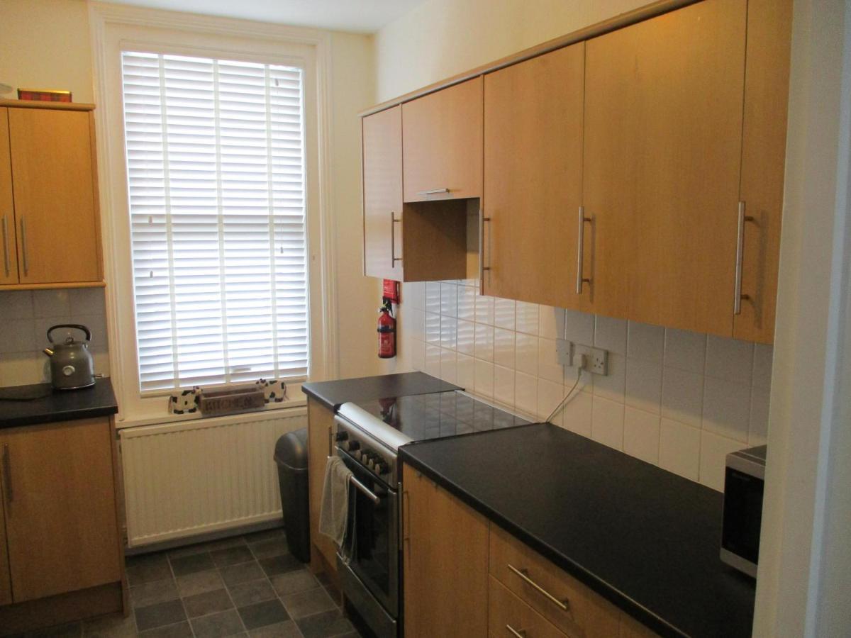 Lovely Spacious 3 Bedded First Floor Apartment Ryde  Buitenkant foto